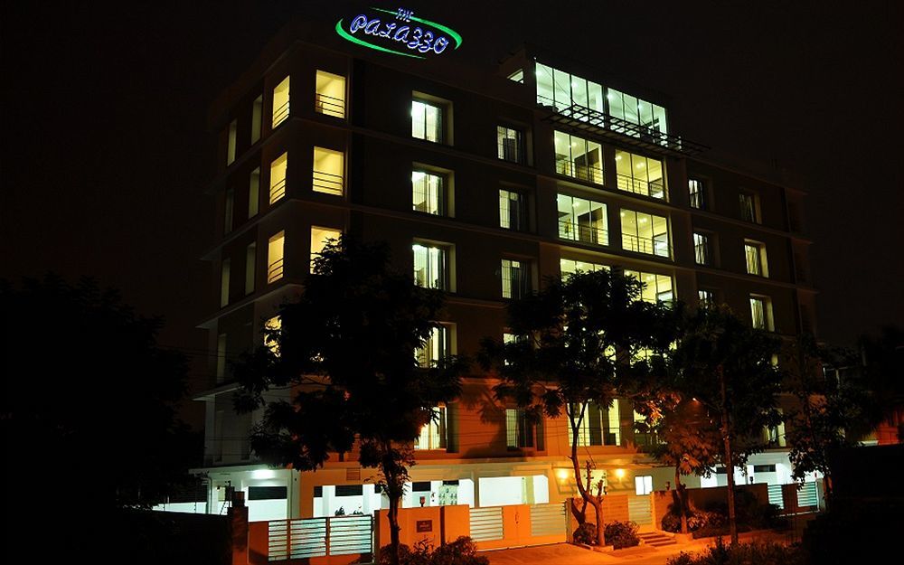 The Palazzo Hotell Hyderabad Exteriör bild